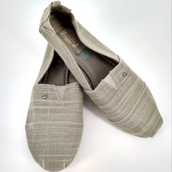 Mad Love Shoes Mad Love Womens Silversage Slip On Canvas Lydia